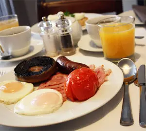 Breakfast and food at Ogilvy House.